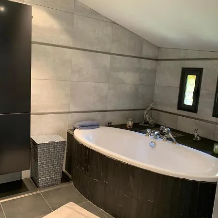 Bed & Breakfast Domaine De La Rue De La Tour Valsonne